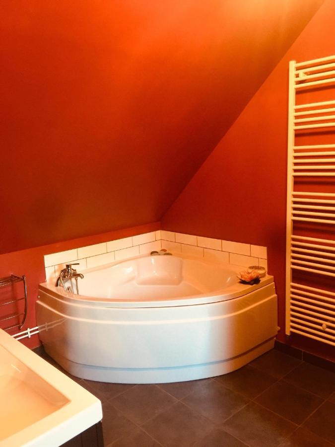 Les Glycines De Bougy Bed & Breakfast Luaran gambar