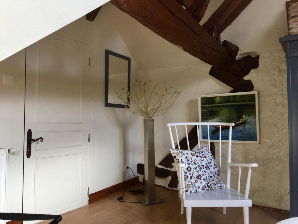 Les Glycines De Bougy Bed & Breakfast Luaran gambar